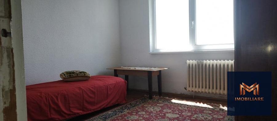 Apartament 2 camere,D, etaj 8 cu lift nou,zona centrala_Liceu Eminescu