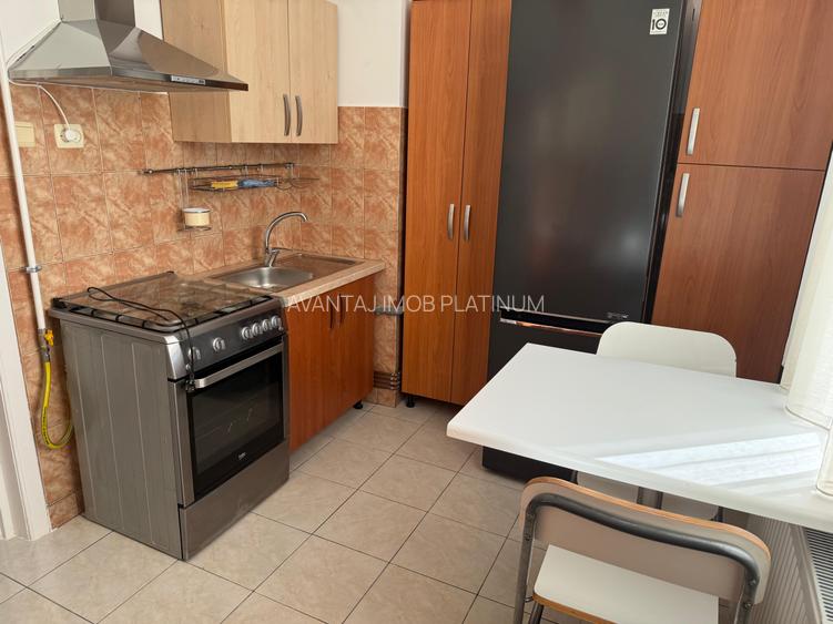 Vatra Luminoasa, centrala proprie, loc parcare, boxa - 13