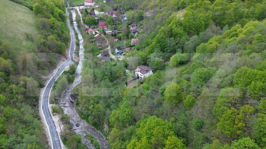 Cabana de poveste în Râmeț | 2000 mp teren + râu pe proprietate | ideală pent - 5