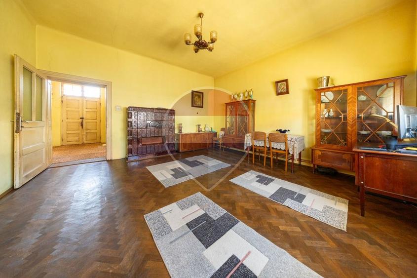 Casă la bulevard, 13 Decembrie — vizibilitate maximă, potențial imens!