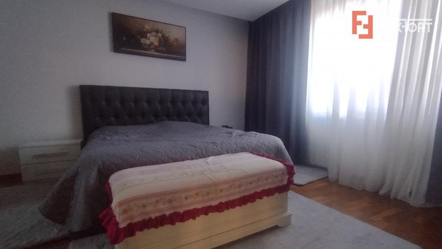 Casa individuala 7 camere- Zona Lipovei