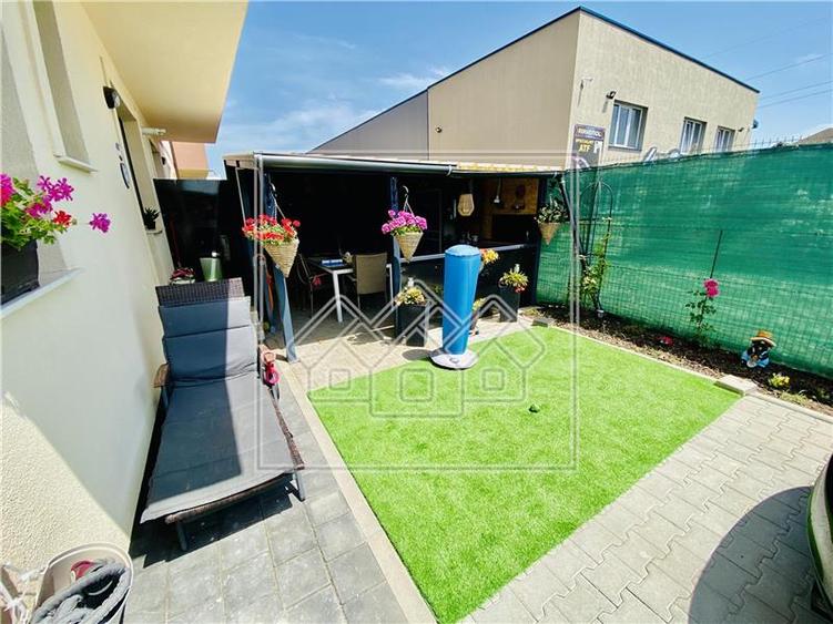 Ap. cu 3 camere cu gradina, situat in zona Calea Surii Mici