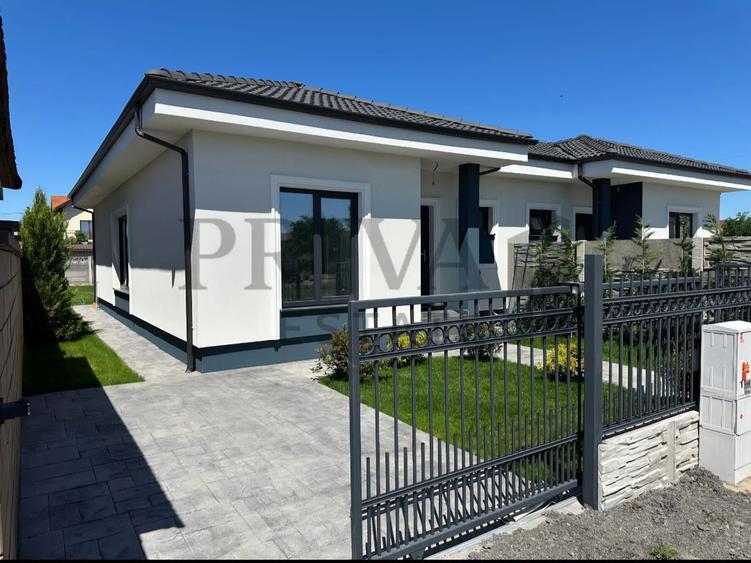 Duplex modern, 3 camere, 2 bai, 75 mp, Mosnita Noua