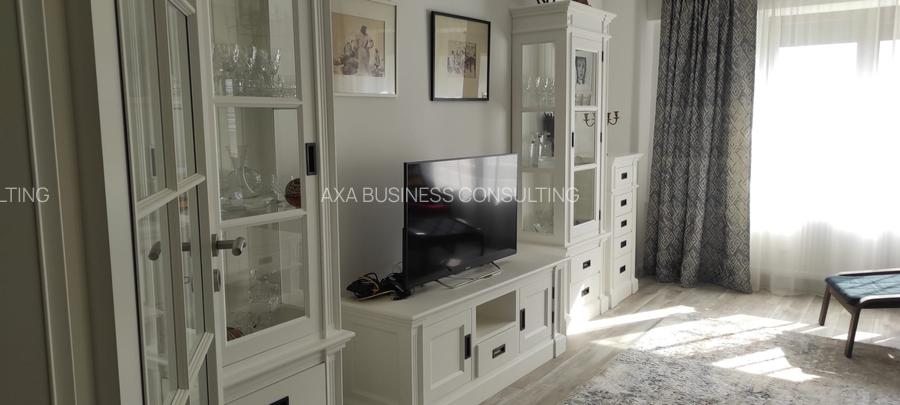 Inchiriere 3 camere lux, vedere superba catre  Dambovita- Splaiul Unirii - 2