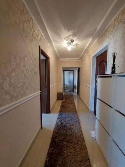 13 septembrie | 3 camere | 80mp | et 8 | bloc reabilitat | 165.700