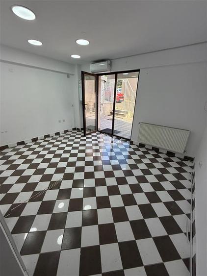 Pret 350euro Spațiu comercial Str Petru Rareș – Centru