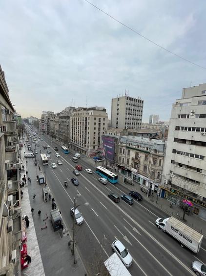 Piata Romana, Ultracentral, Coloane, Metrou
