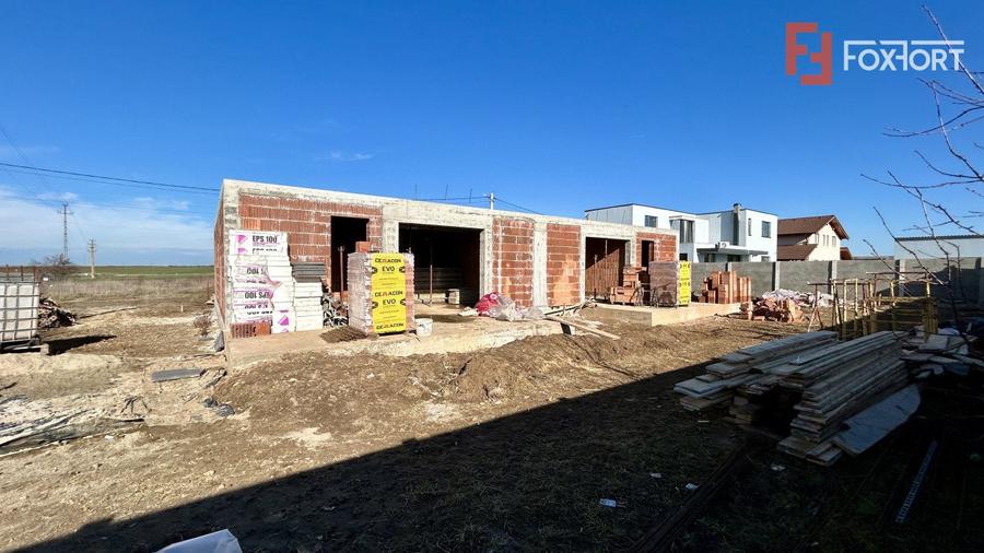 Duplex 4 camere pe parter + perete dublu despartitor - Sanandrei