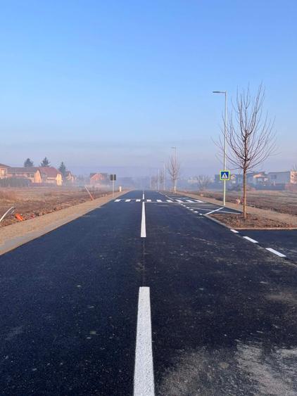 Teren de vânzare 577mp cu utilități și drum asfaltat