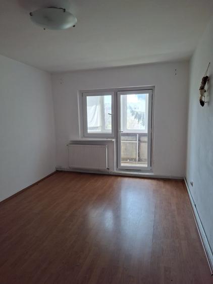Ap. 3 cam. 64 mp, Decomand etajul 3 din 4, Zona Popa Șapcă, Pret 95 000 Euro neg