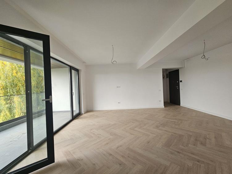 Penthouse 4 camere de vânzare | Iancu Nicolae | 130 mp + balcon