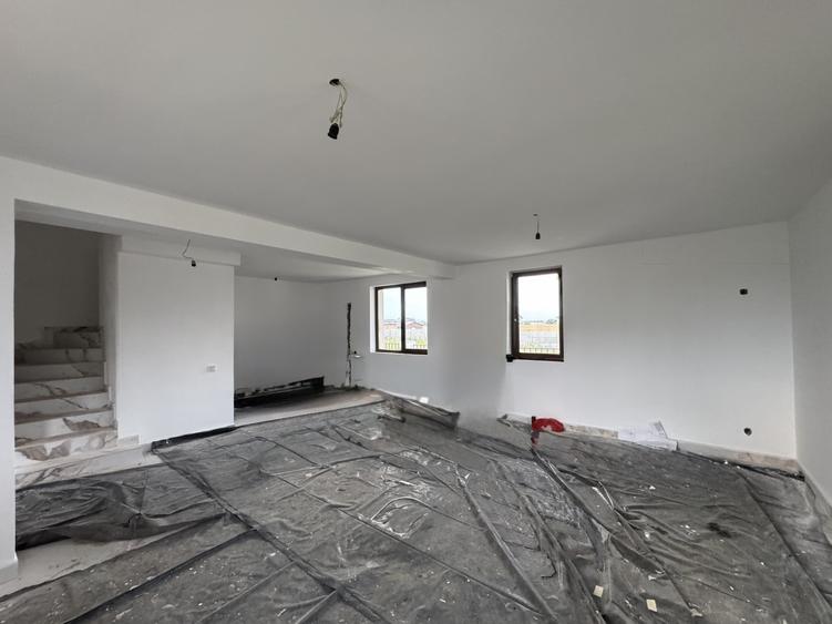 Casa P+1 individuala Domnesti, 4 camere, la cheie, 243mp curte libera, Hornbach