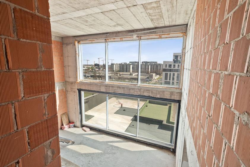 Penthouse 780 mp din Care 400 mp Terasa si 380 mp interiori Piscina