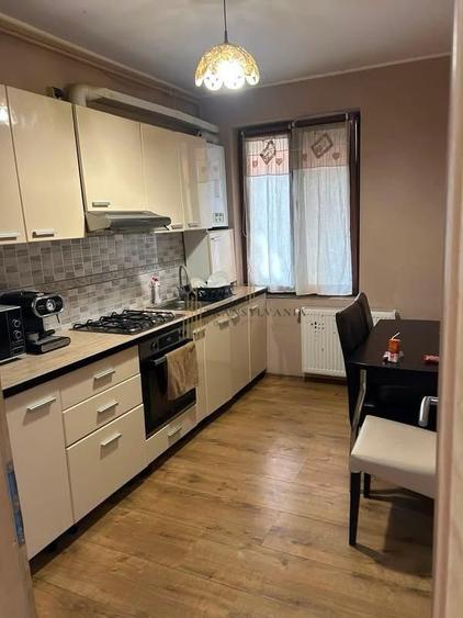 Apartament 2 camere decomandat plus parcare, Zona Selimbar