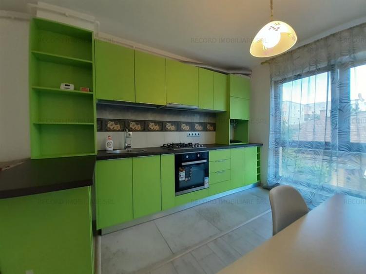 Apartament 3 camere,2 bai,et.1,balcon,parcare subterana! zona Marasti