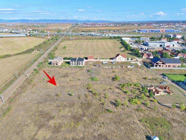 Teren intravilan 966 mp, Micalaca – zonă în dezvoltare