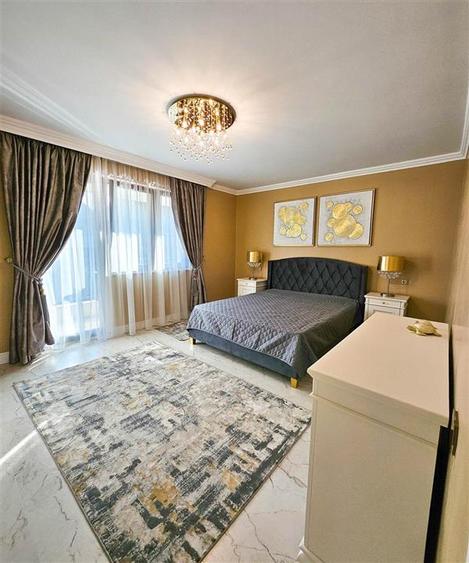 Casa 5 camere, 5 bai, Borhanci + Garaj, Piscina si curte 700 mp
