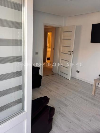 Locatie de exceptie in centrul capitalei,stradal pe Bd. DECEBAL renovat integral - 5