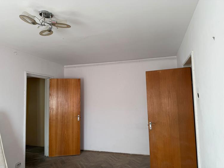 Apartament 2 camere de Vanzare Lujerului/Militari (Metrou 1-2 minute)