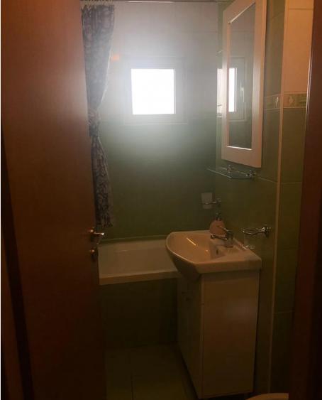 Apartament 4 camere, semidecomadnat, 89 mp, ac, balcon, metoru aproape, Pacii