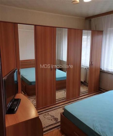Decomandat la et 3, 54 mp, mobilat - 3
