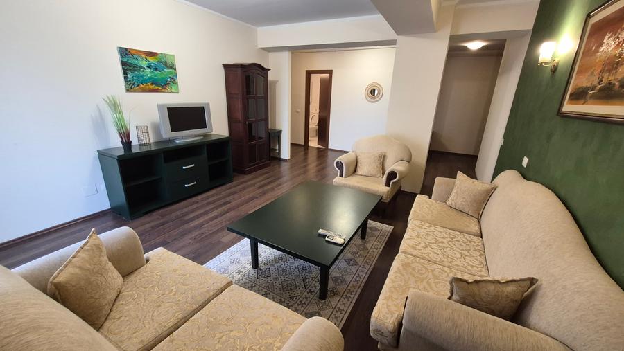 APARTAMENT 3 CAMERE LUX IN COMPLEX REZIDENTIAL CU CIRCUIT INCHIS