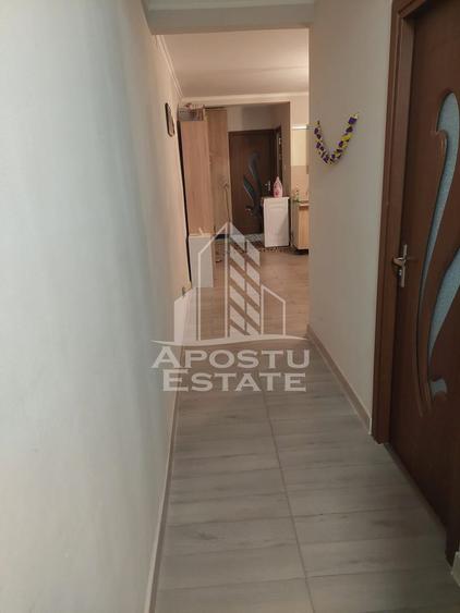 Apartament cu 2 camere de vanzare,pod 54mp,Freidorf,centrala,Timisoara