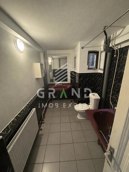 Casa 4 camere | 4 bai | 2 bucatarii | GARAJ | zona Semicentrala/Paris