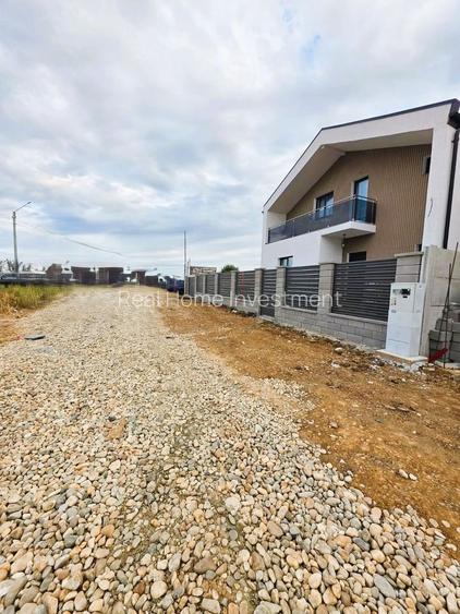 Vila 5 Camere | Panouri fotovoltaice | La bulevard - 4
