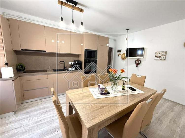 Ap. 3 camere si gradina, mobilat si utilat modern, zona Turnisor