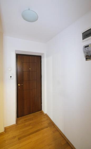 Vanzare apartament 3 camere renovat,mobilat, etaj intermediar, langa Cismigiu