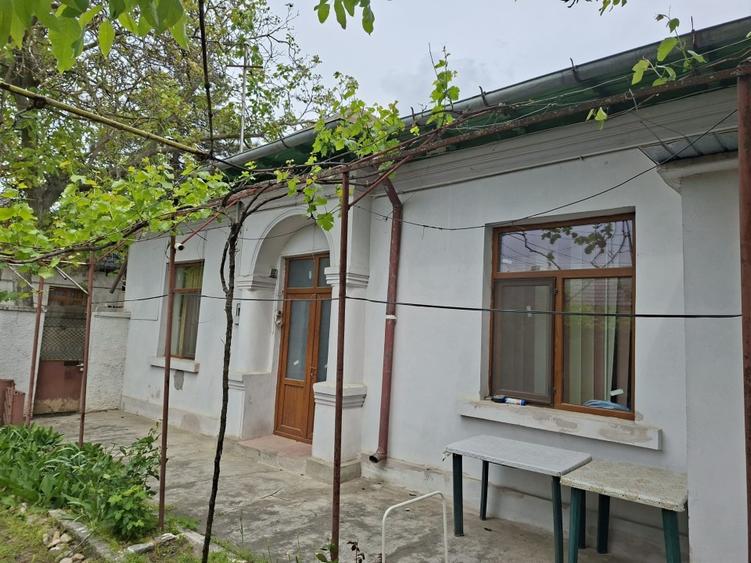 Teren pe colț 317 mp | Casă cărămidă Zona 0 Brăila