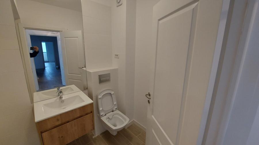 VANZARE 3 CAMERE TITAN - GURA PUTNEI 114 MP