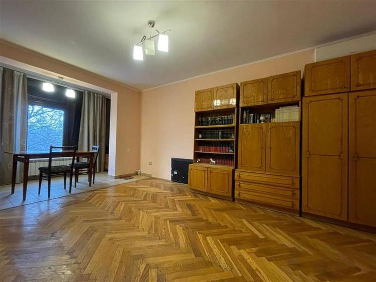 Apartament 3 camere de vanzare zona ultracentrala Tulcea