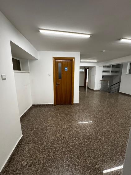 Cotroceni clădire de birouri 285mp intrare separata