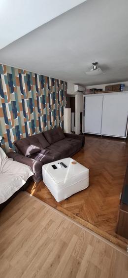 Basarabia-Piata Muncii, metrou, 2 camere mobilat si utilat,