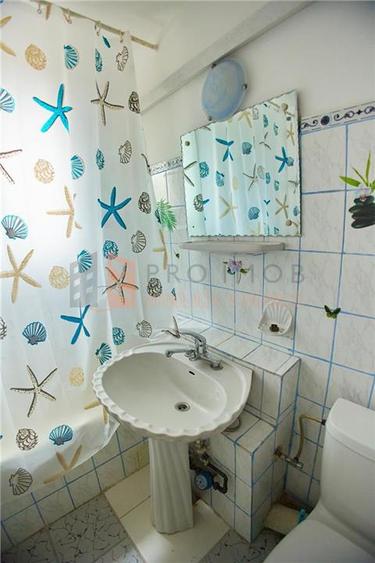 Apartament 2 camere decomandat in zona Crang