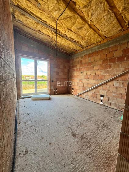 Casă individuală la roșu – 130 mp utili, teren 440 mp, drum privat - 20