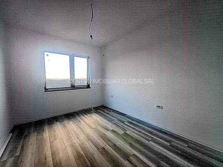 Casă individuală de vânzare – 3 camere | Curte generoasă | Clinceni, centru - 13