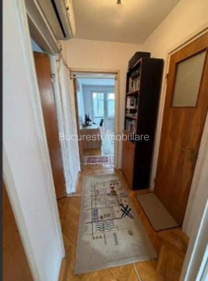 Apartament 3 Camere,Piata Trapezului,et.2/4,Amenajat,loc parcare,Liber - 4