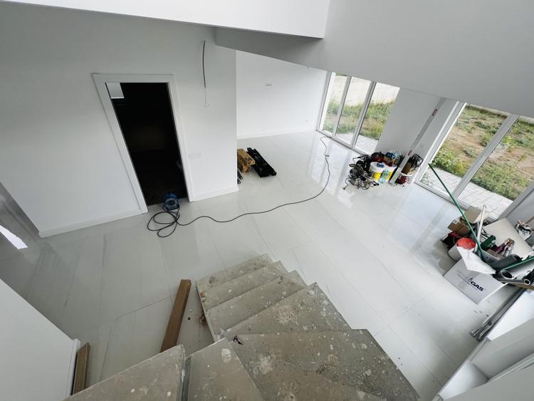 Casa individuala , 119 mp utili , Zona Vivo