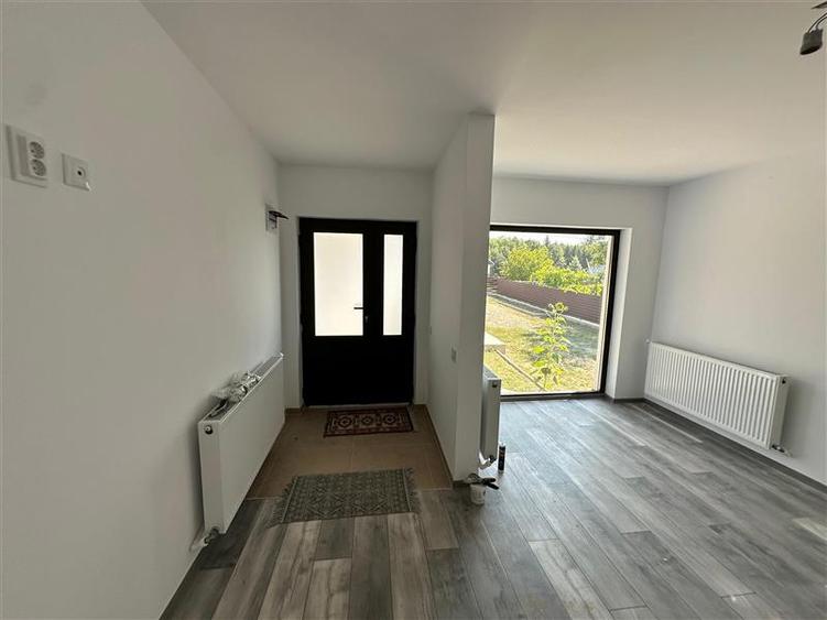 Casa 3 camere, Poiana cu Cetate