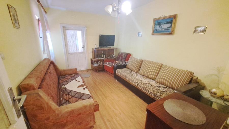 Casa cu Etaj si Casa pe Parter in zona Piata saraca. - 13