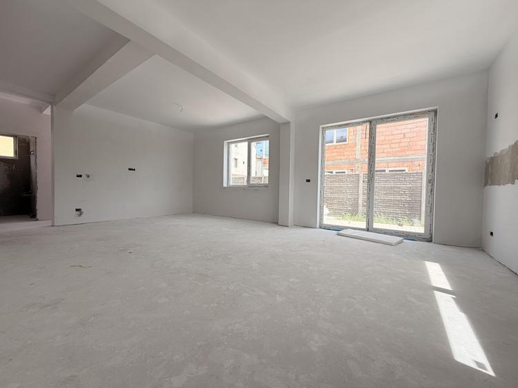 Comision 0%-Duplex 4 camere, 99 mp - Giroc
