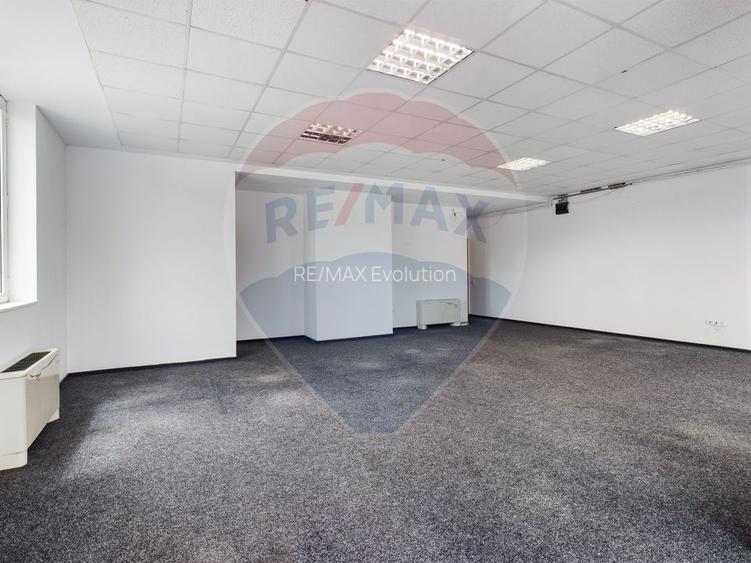 SPATIU COMERCIAL 80 MP OPEN SPACE CU GRUP SANITAR | GREEN CENTER ITC - 8