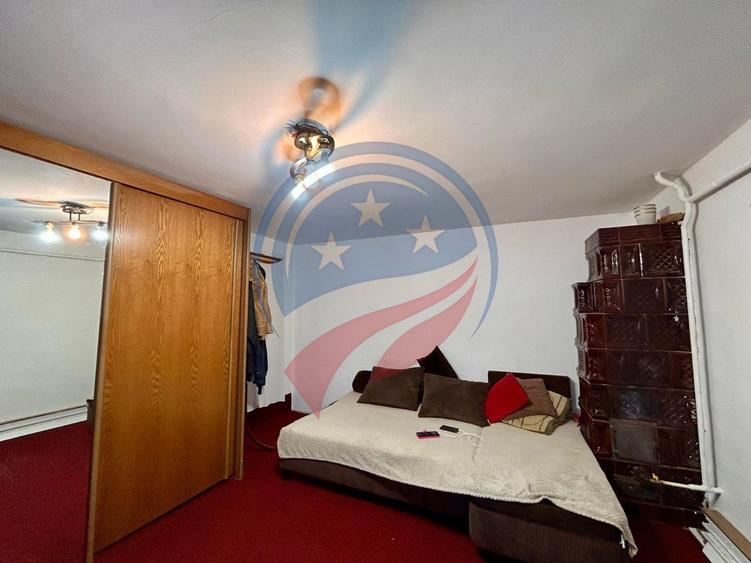Apartament la casă, 2 camere + curte proprie, 85 mp – Str. C.D. Fortunescu