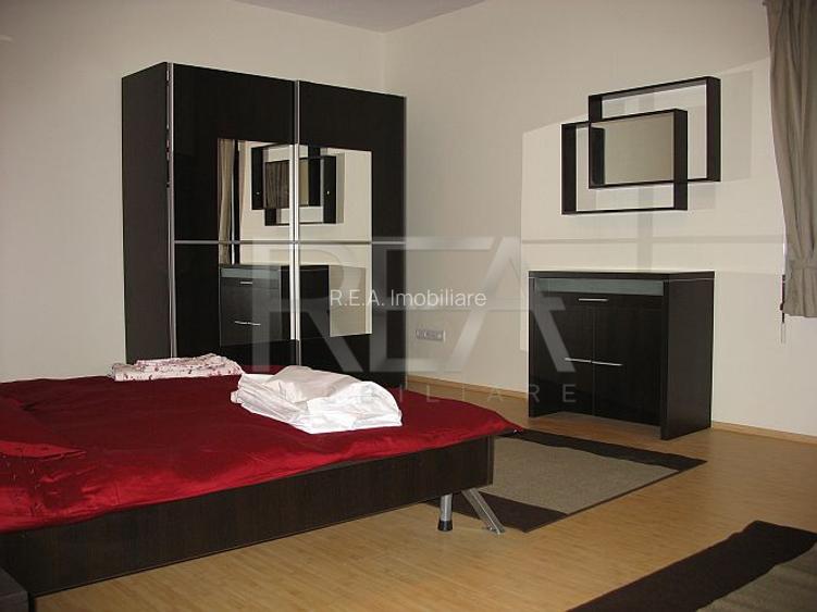 2 camere Polonă decomandat, centrală, et. 2, an 2007, metrou, 81 mp - 2
