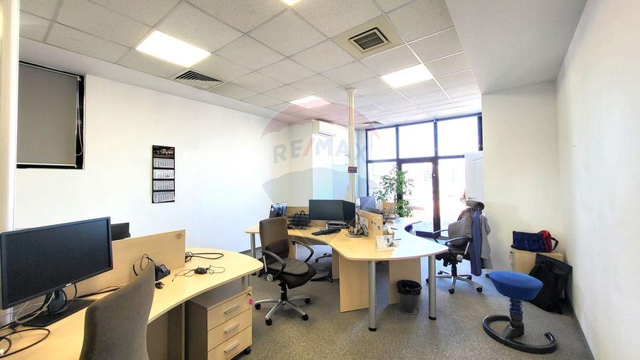 Spatiu birouri de inchiriat 205 - 240 mp Central Comision 0%