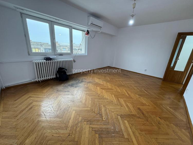 Apartament 2 camere cu terasa situat ultracentral 1 minut metrou Romana