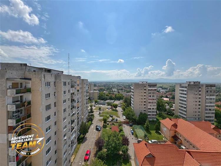 FILM &Tur 3D! Apartament cu 2 camere, decomandat, Simeria, Sfantu Gheorghe